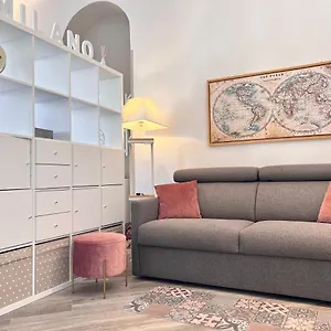 https://glamour-liberty-apartment-sabotino38.it-lombardy.com